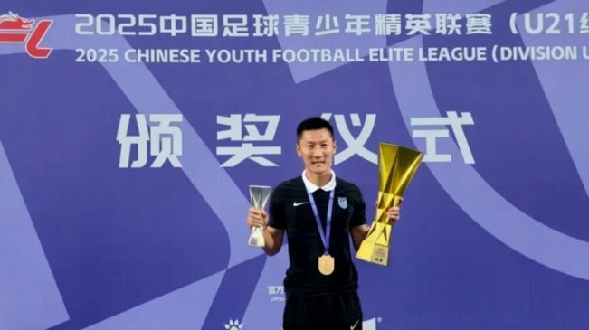 梦幻开局！奥斯卡力压吕焯毅破门，玉昆2-0英博