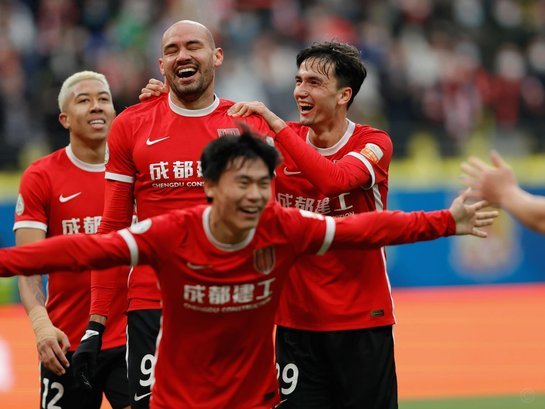 中超：蓉城3-0河南队，索罗金、韦世豪破门，费利佩伤退