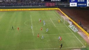 中超-米特里策建功纳萨里奥点球被吹 浙江队2-0河南