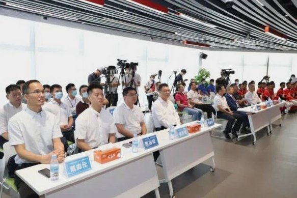 怎么都说小矿没有入选新一届国少，是真的吗