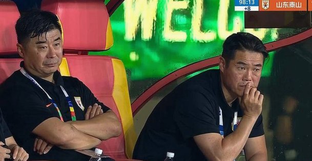 韩鹏是泰山历任主教练中 能力最差的一个