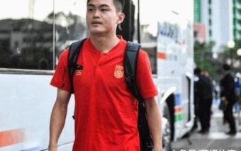 从光明日报报道看黄紫昌被透支的深刻教训，赵松源等小球员要避免重蹈覆辙
